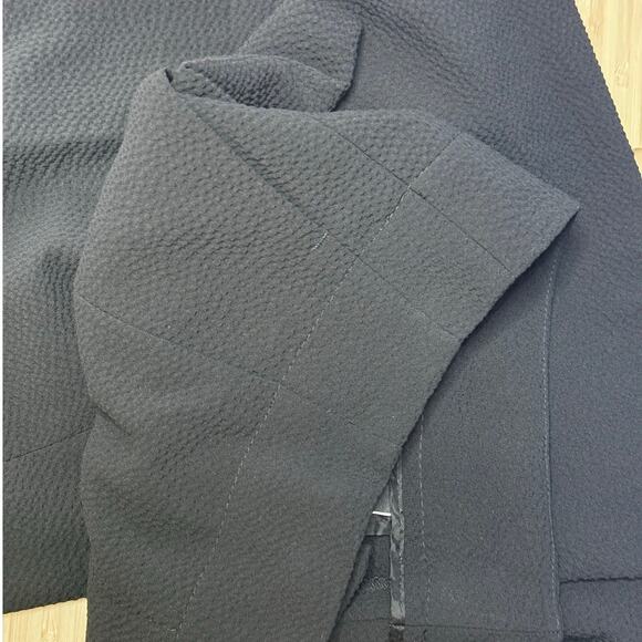 AKRIS black wool textured flat front textured cropped high rise dress pants - Picture 2 of 12